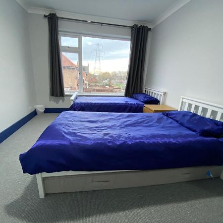Harewood Lodge - Single And Double Rooms Self Serve Apartment King's Lynn Exterior foto